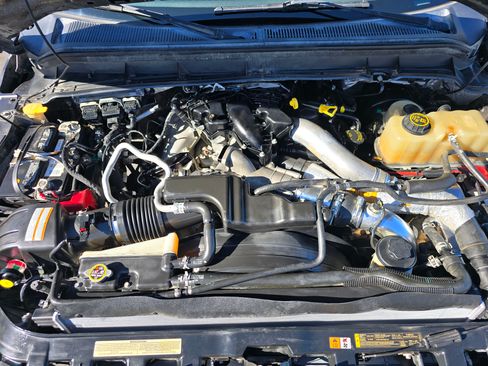 Used 2016 Ford F350 Lariat w/ Lariat Ultimate Package image 14