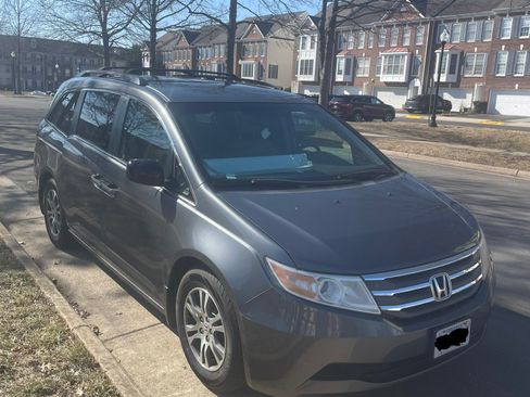 Used 2012 Honda Odyssey EX image 10