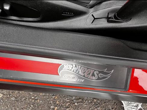 Used 2018 Chevrolet Camaro SS w/ Hot Wheels Edition image 14