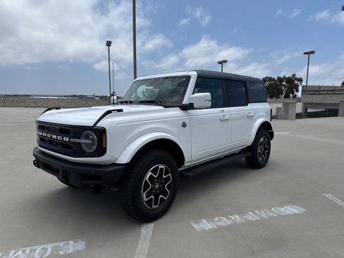 Used 2023 Ford Bronco Outer Banks AWD/4WD image 10