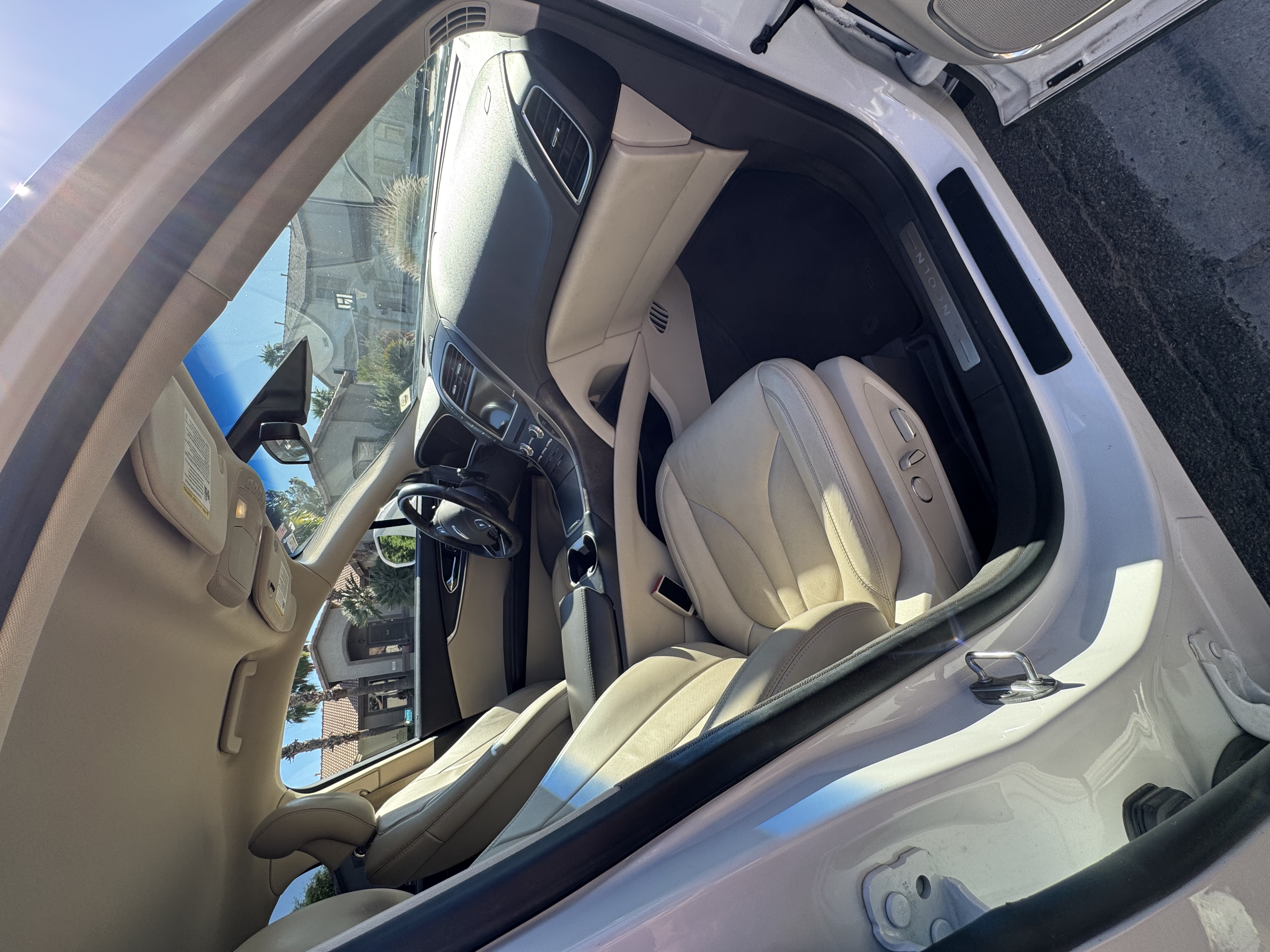 Used 2016 Lincoln MKX Select w/ Select Plus Package FWD image 13