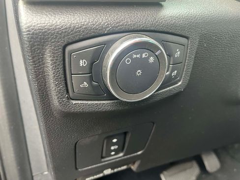 Used 2020 Ford F250 Lariat w/ Lariat Value Package image 16