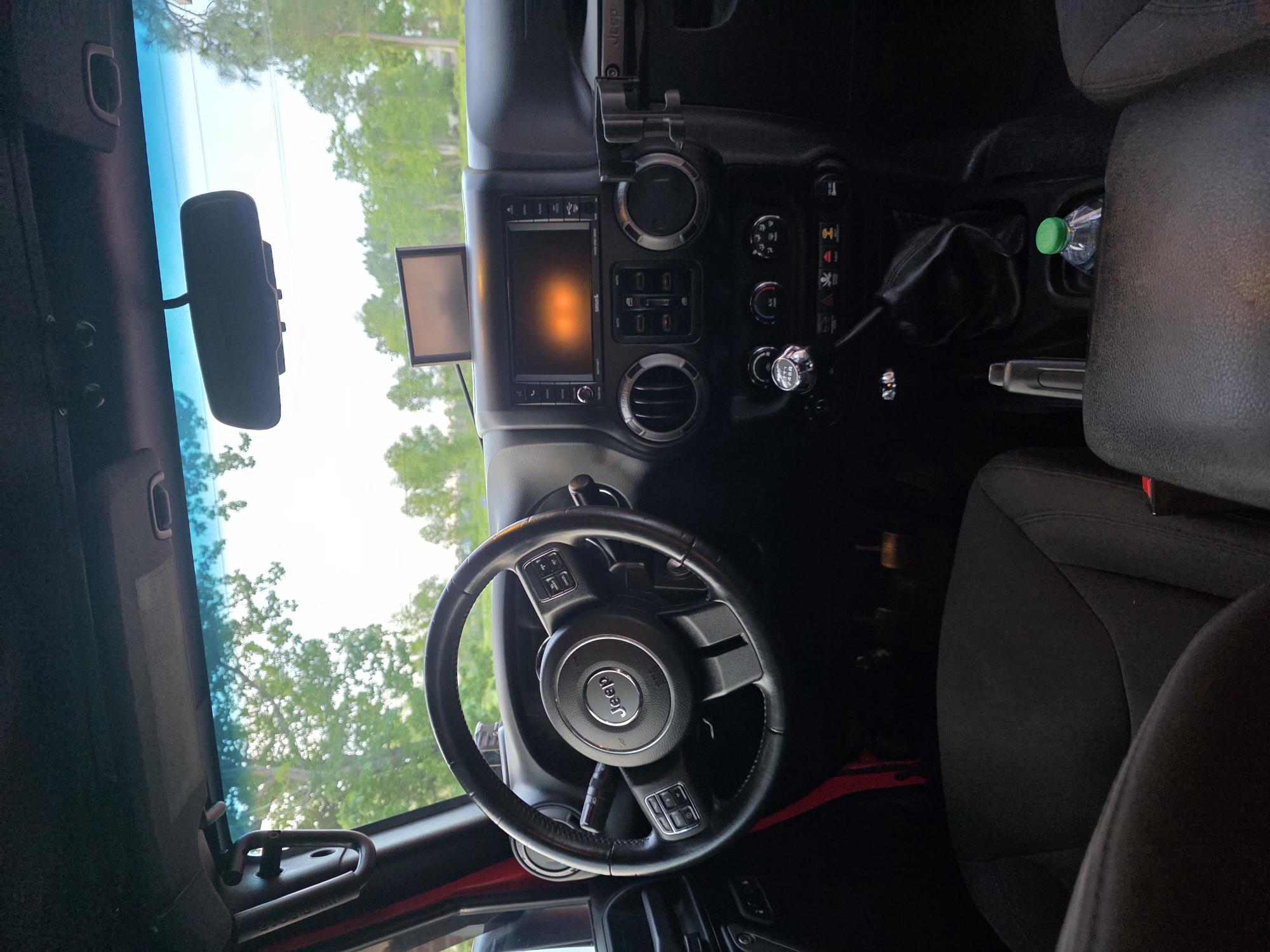 Used 2017 Jeep Wrangler Unlimited Sport AWD/4WD image 5