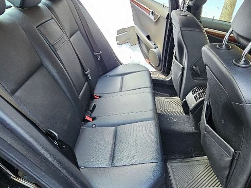 Used 2009 Mercedes-Benz C 300 4MATIC Sedan image 12