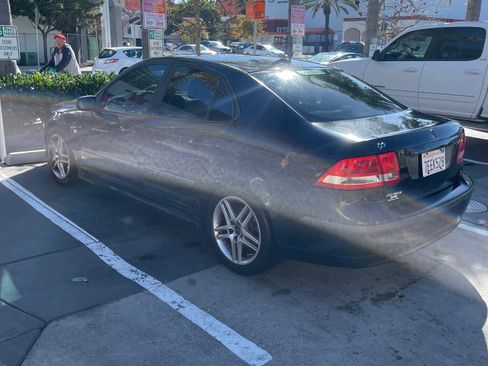 Used 2007 Saab 9-3 2.0T w/ Premium 17 Pkg image 4