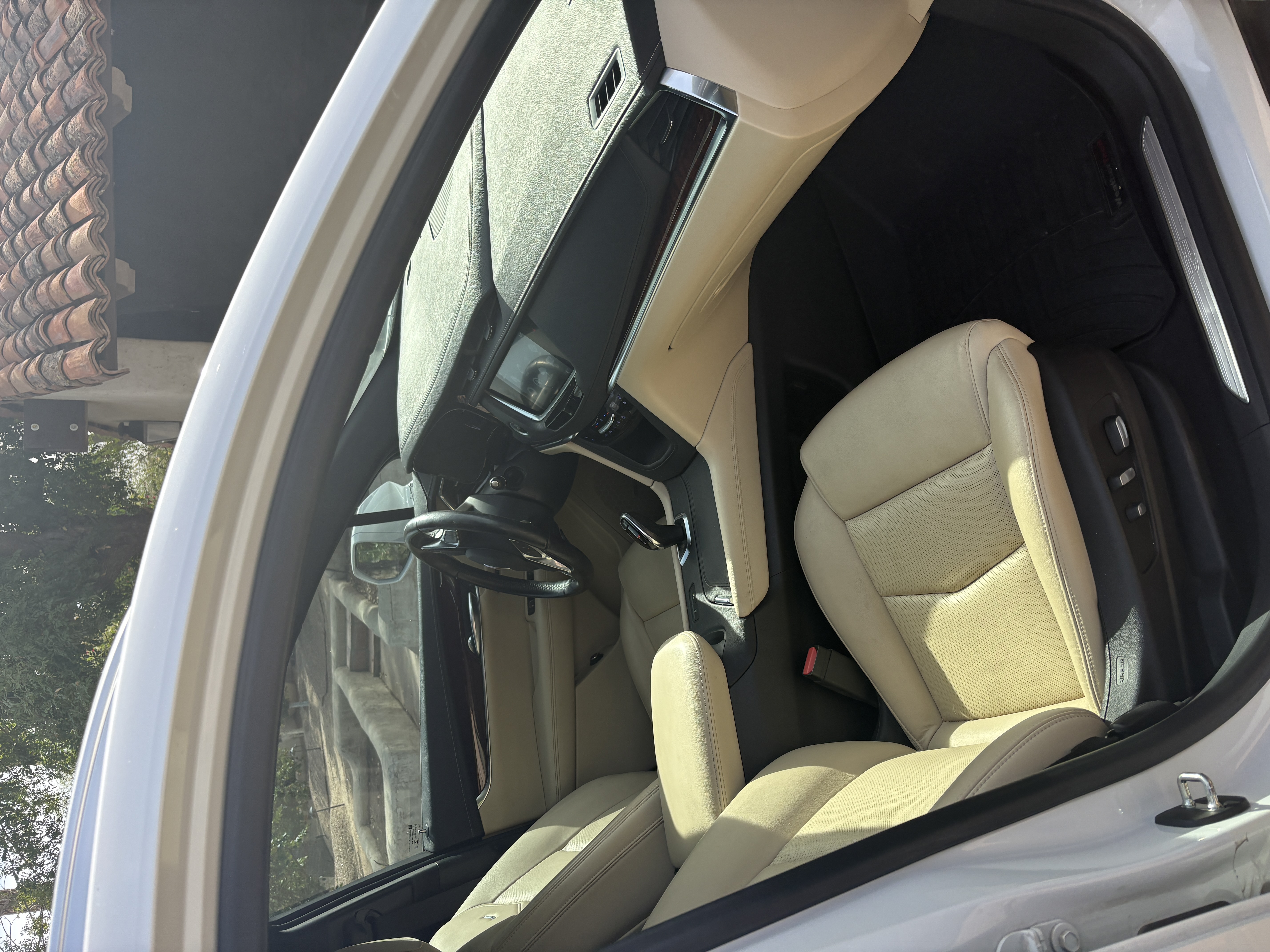 Used 2019 Cadillac XT5 Premium Luxury w/ Driver Assist Package FWD image 9