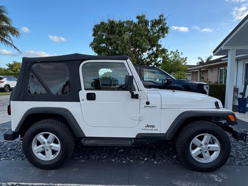 Used 2004 Jeep Wrangler 4WD w/ 30" Tire & Wheel Group image 8