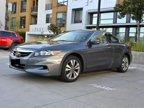 Used 2012 Honda Accord LX-S image 5