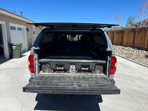 Used 2021 Toyota Tundra Limited w/ Limited Premium Package image 11