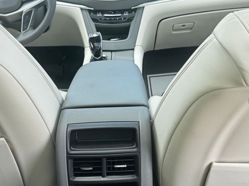 Used 2025 Cadillac XT5 Premium Luxury w/ Technology Package FWD image 19
