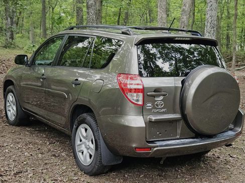 Used 2012 Toyota RAV4 FWD w/ Value Pkg image 5