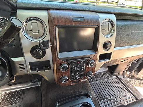 Used 2014 Ford F150 Lariat w/ Lariat Chrome Package AWD/4WD image 9
