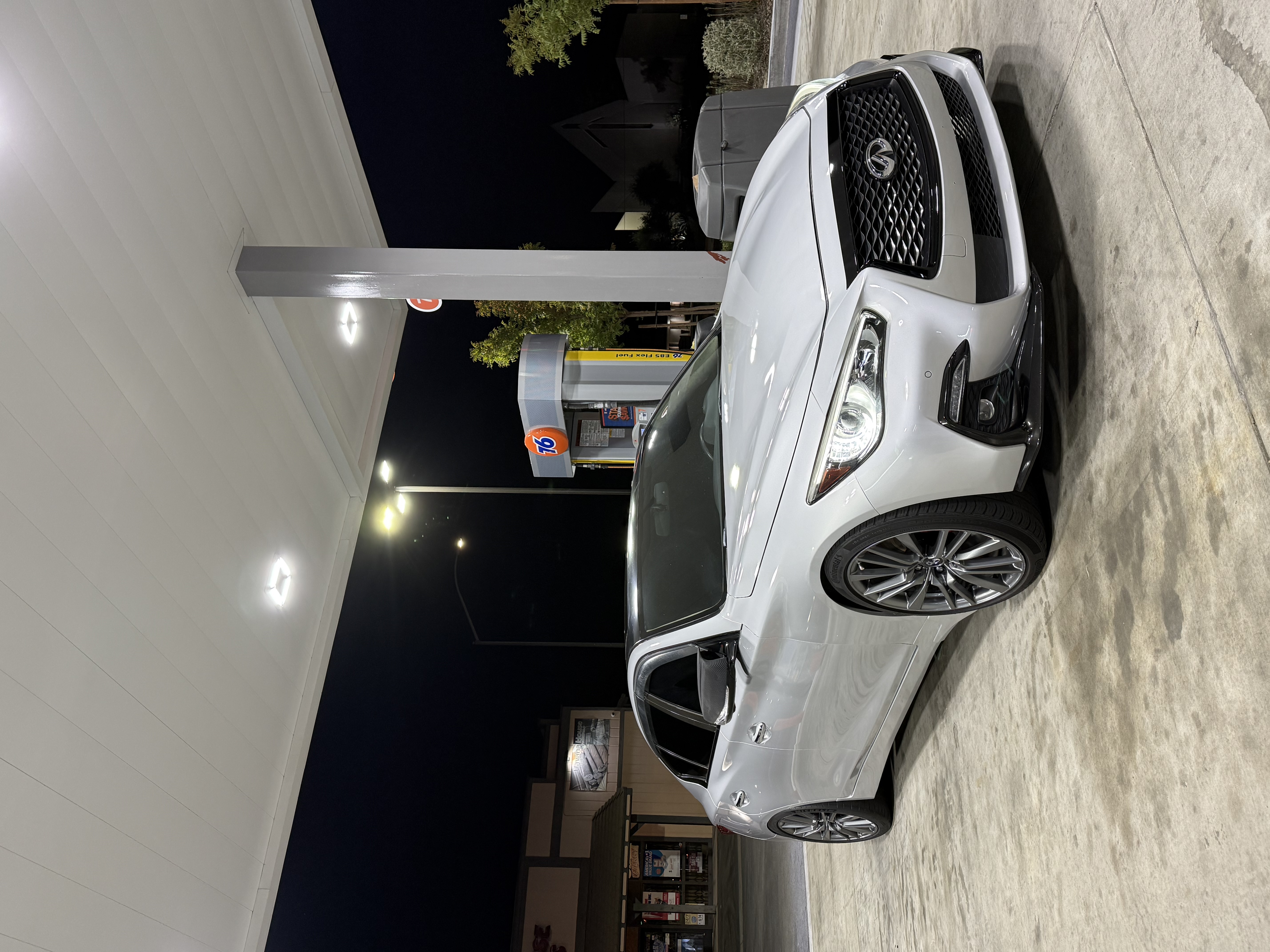 Used 2015 INFINITI Q50 Premium w/ Navigation Package AWD/4WD image 9