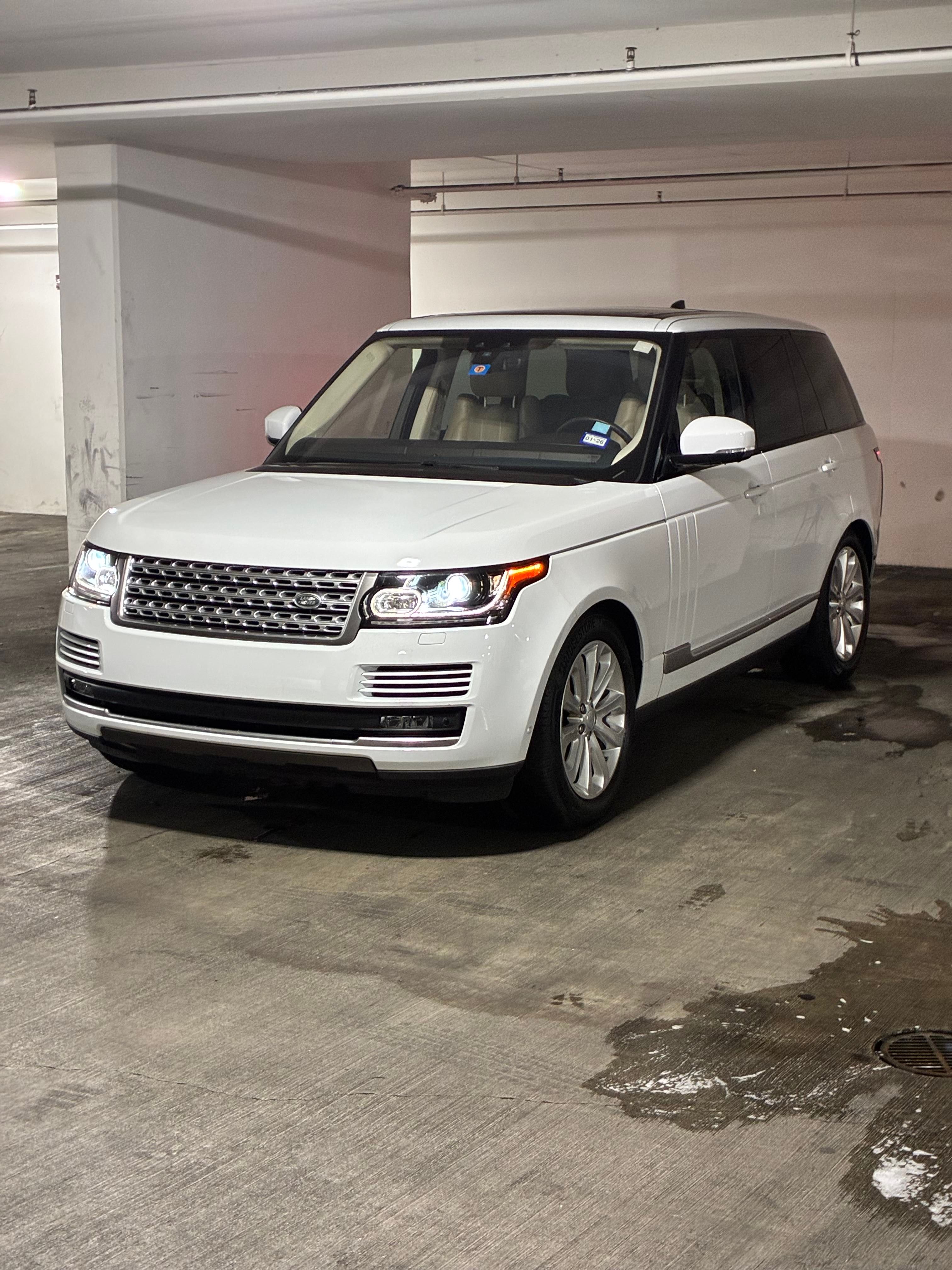 Used 2017 Land Rover Range Rover HSE AWD/4WD image 1