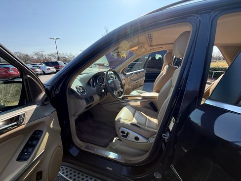 Used 2010 Mercedes-Benz ML 350 4MATIC image 12