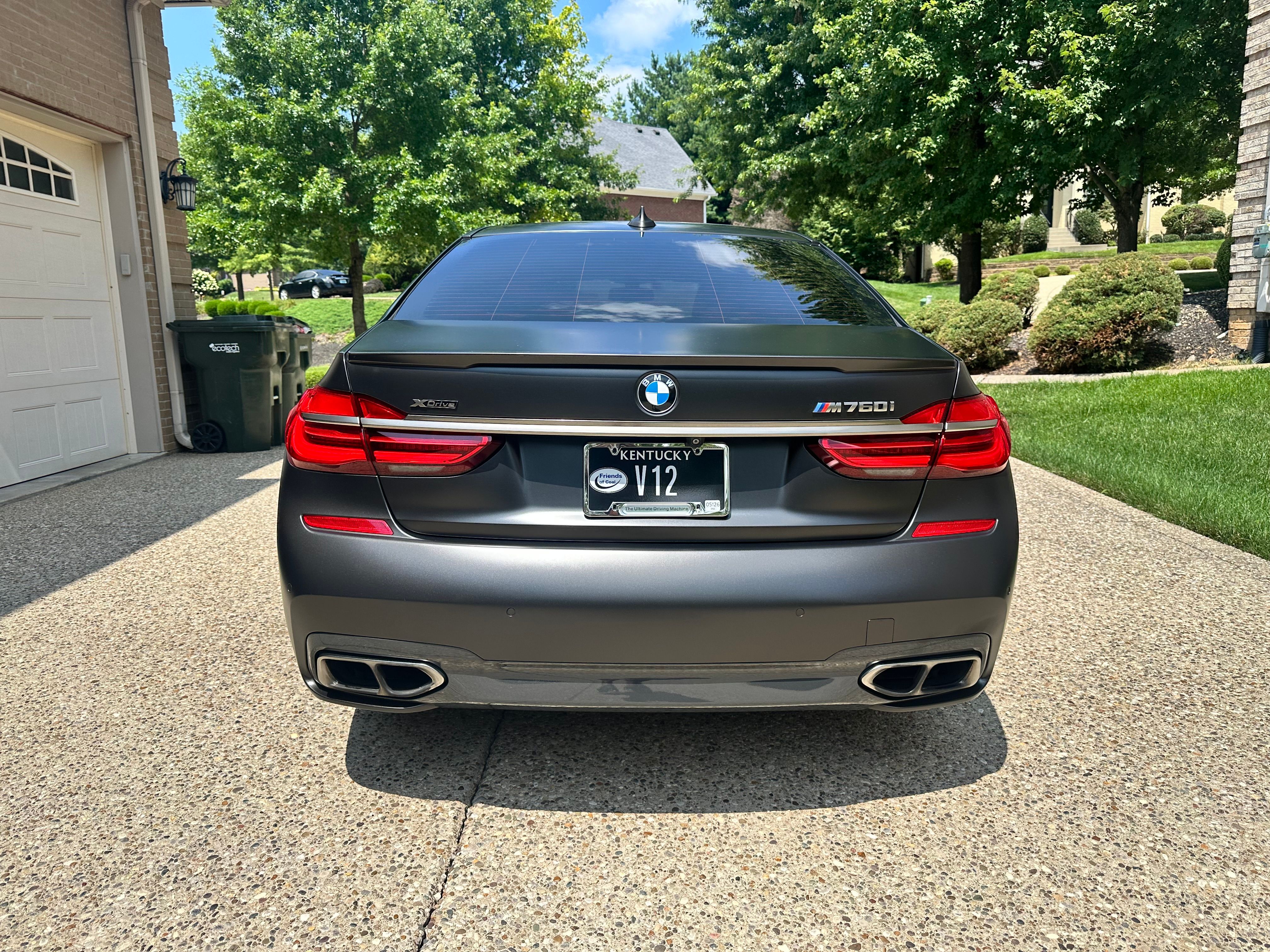 Used 2017 BMW M760i xDrive AWD/4WD image 9