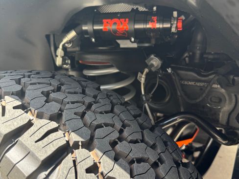 Used 2025 INEOS Grenadier image 14