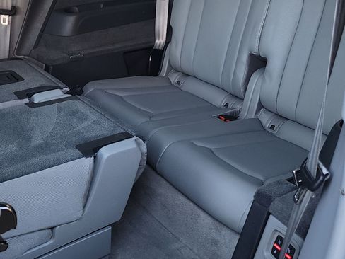 Used 2017 Audi Q7 3.0T Prestige image 11