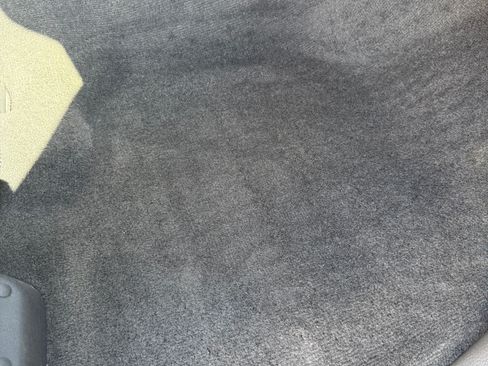 Used 2011 Ford F250 Lariat w/ Lariat Interior Pkg image 16