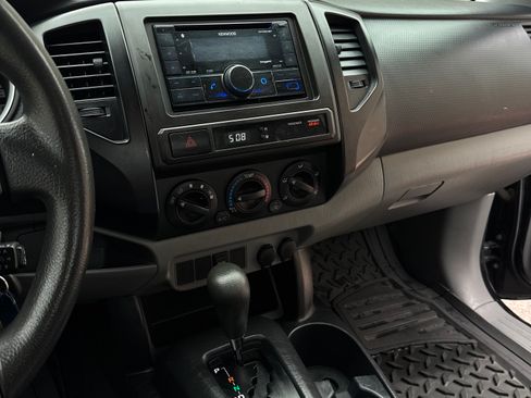 Used 2012 Toyota Tacoma 2WD Regular Cab image 16