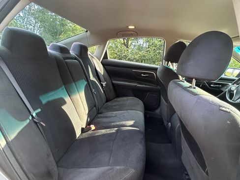 Used 2015 Nissan Altima 2.5 S w/ Power Driver Seat Package FWD image 6
