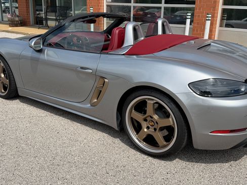 Used 2022 Porsche 718 Boxster RWD image 22
