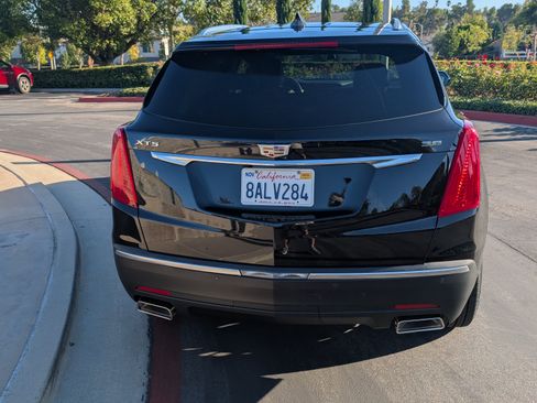 Used 2017 Cadillac XT5 Luxury w/ Driver Awareness Package image 5