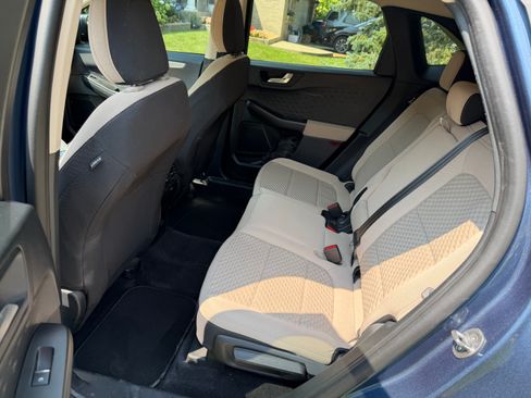 Used 2020 Ford Escape SE FWD image 11