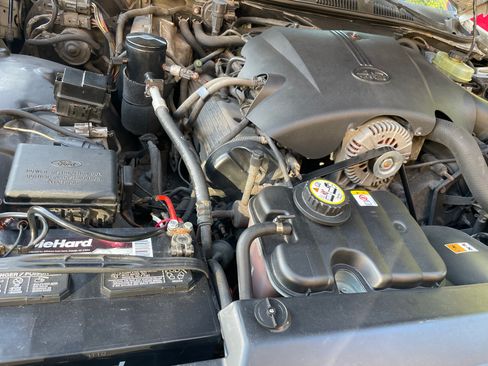 Used 2002 Ford Crown Victoria LX image 11