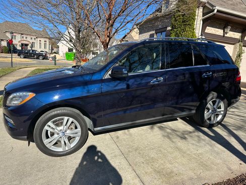 Used 2013 Mercedes-Benz ML 350 ML 350 4MATIC Sport Utility 4D image 10