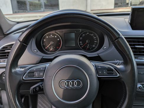 Used 2016 Audi Q3 2.0T Premium Plus w/ Technology Package image 16