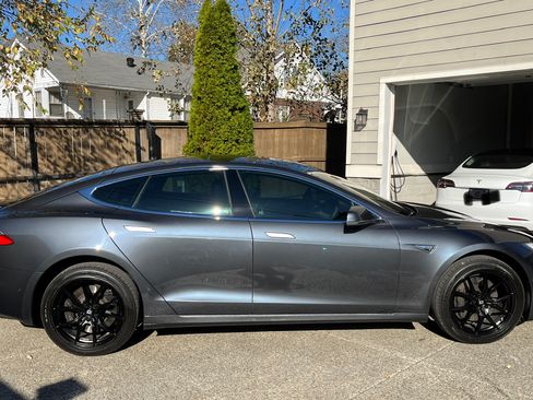 Used 2016 Tesla Model S 90D image 6