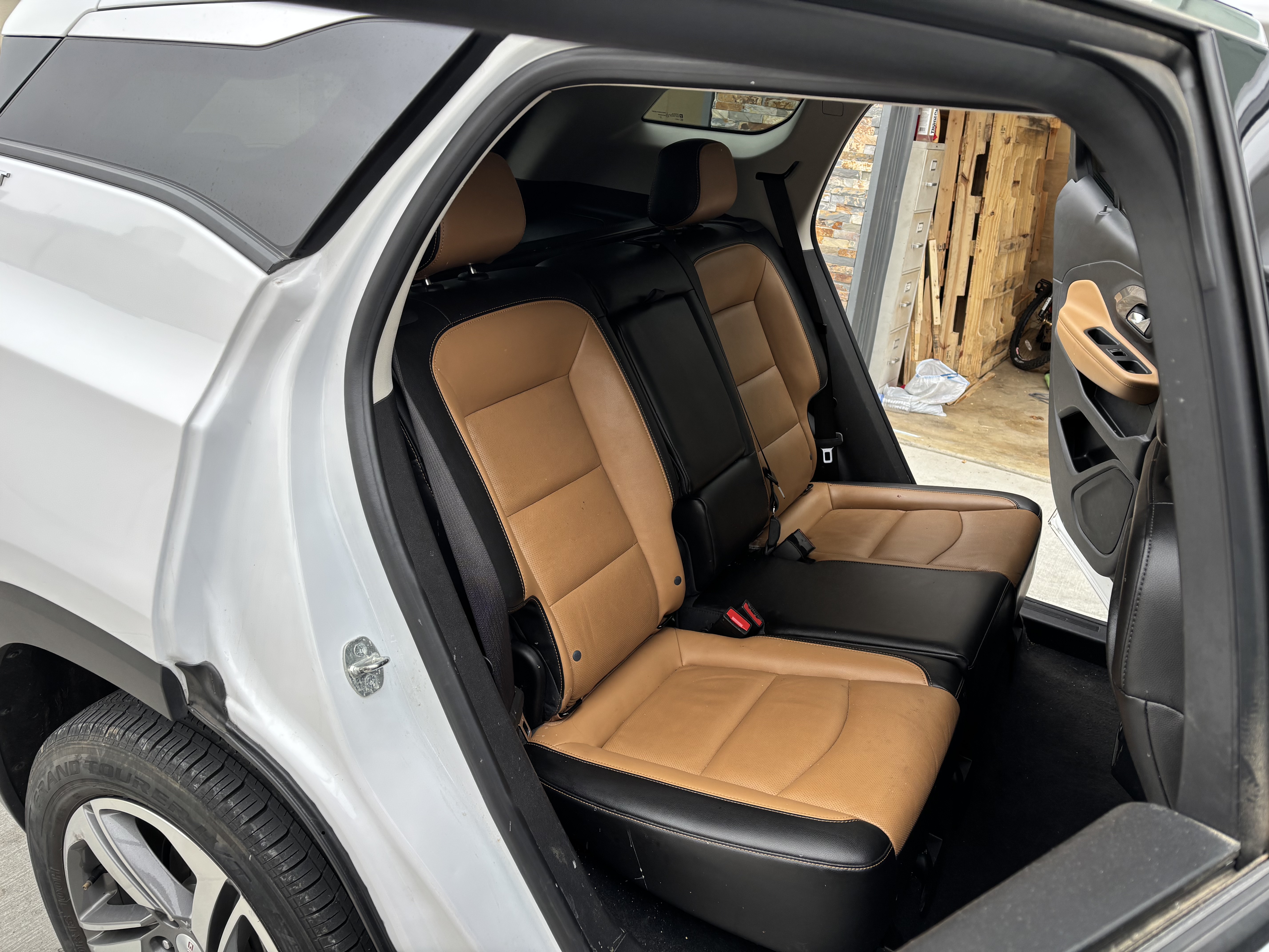 Used 2021 GMC Terrain SLT FWD image 21