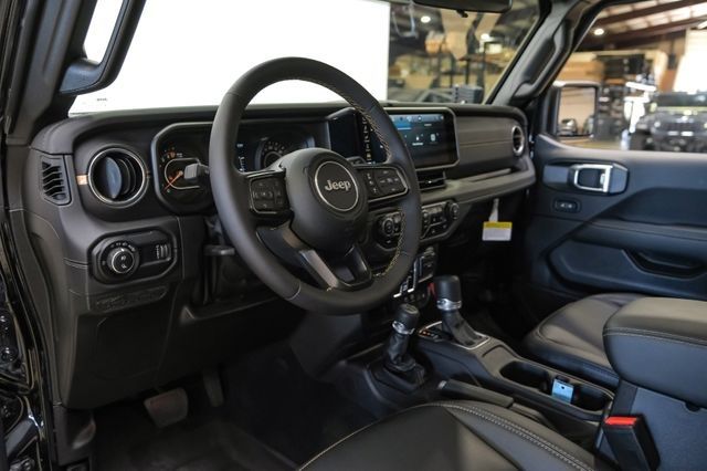 Used 2024 Jeep Gladiator Sport AWD/4WD image 26