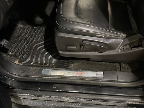 Used 2017 Chevrolet Colorado ZR2 image 27