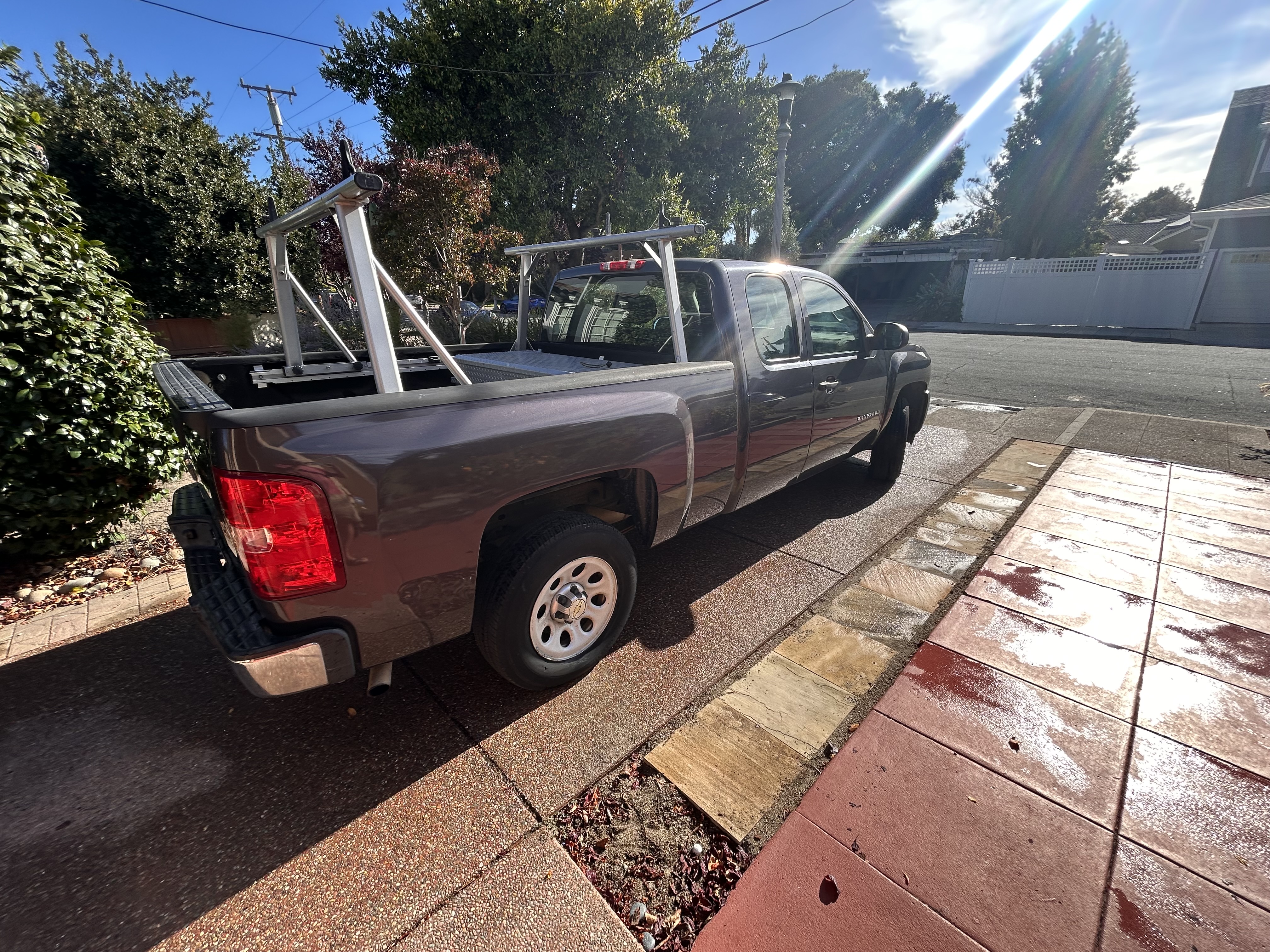 Used 2011 Chevrolet Silverado 1500 W/T RWD image 5