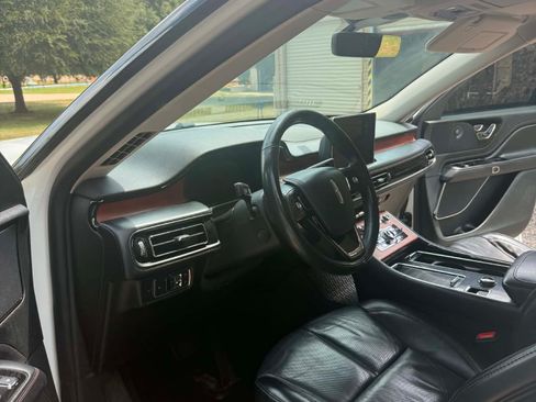 Used 2021 Lincoln Aviator Reserve w/ Equipment Group 208A RWD image 9