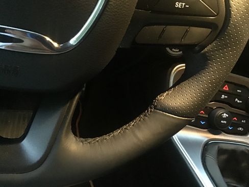 Used 2015 Dodge Challenger R/T Scat Pack image 12