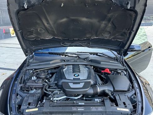 Used 2010 BMW 650i Coupe image 6