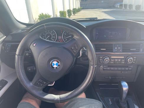 Used 2012 BMW 335i Convertible image 10