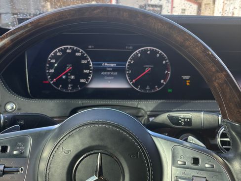 Used 2020 Mercedes-Benz S 560 4MATIC Sedan image 5