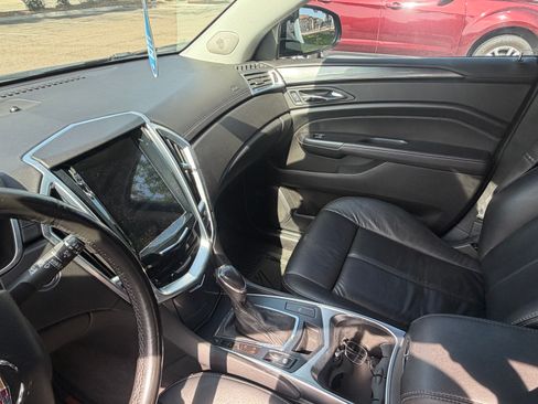 Used 2014 Cadillac SRX FWD image 11