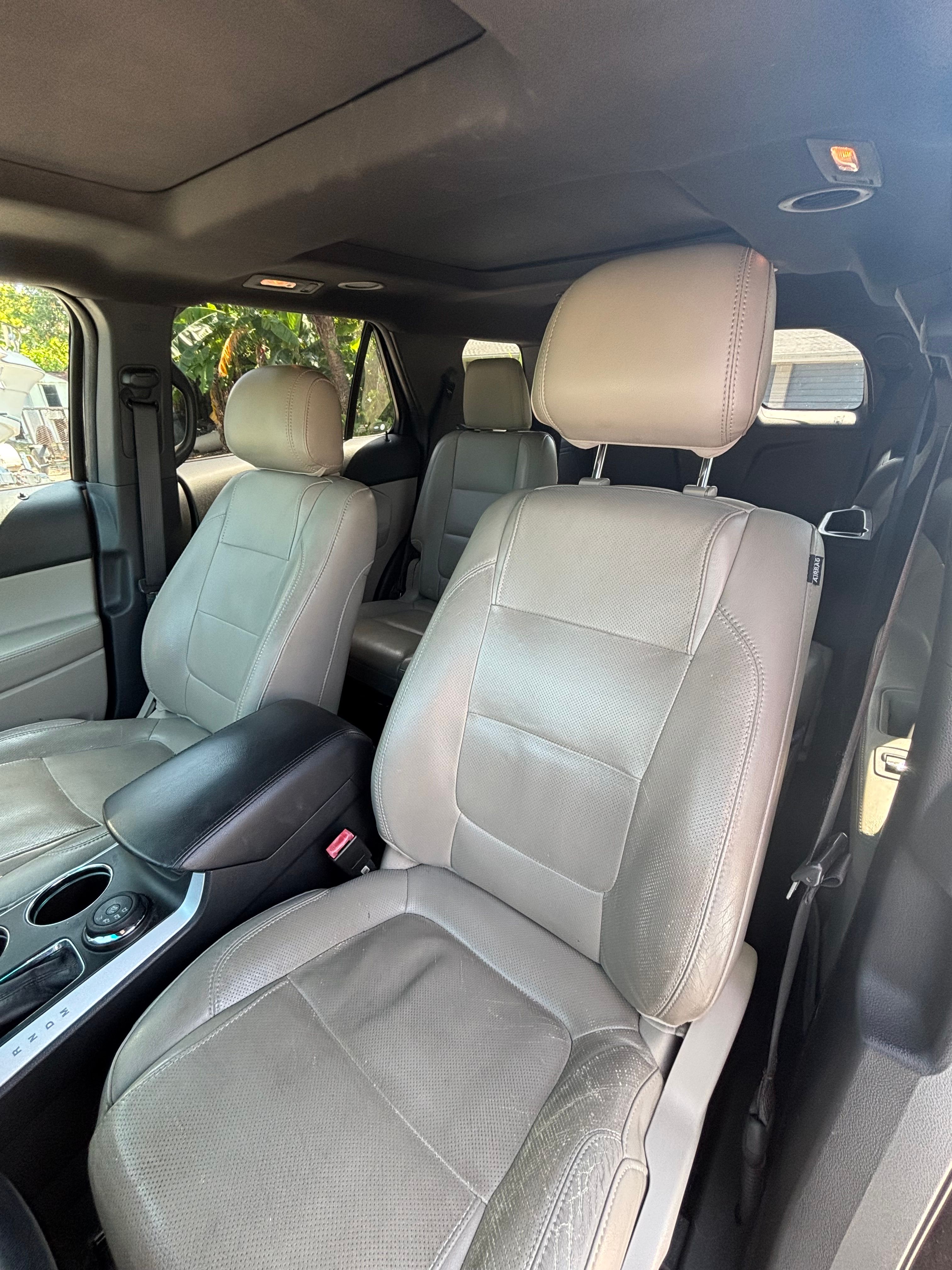Used 2014 Ford Explorer Limited w/ Equipment Group 302A AWD/4WD image 8