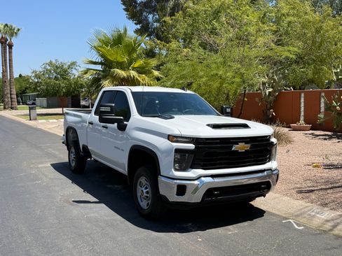 Used 2024 Chevrolet Silverado 2500 W/T w/ WT Convenience Package AWD/4WD image 1