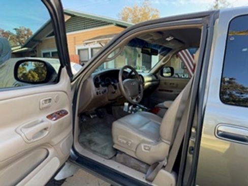 Used 2004 Toyota Tundra Limited image 4