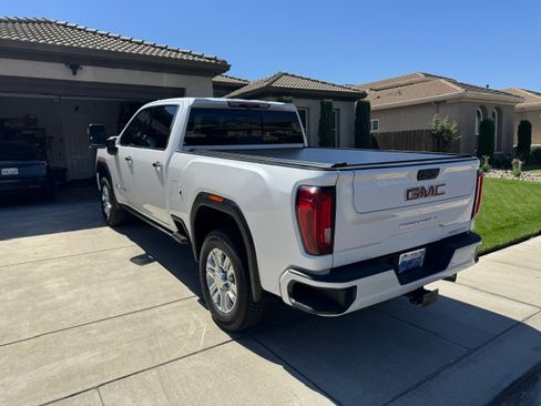 Used 2021 GMC Sierra 2500 Denali w/ Denali Ultimate Package AWD/4WD image 16