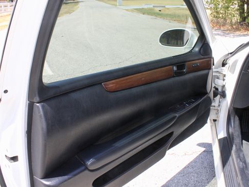 Used 1997 Lexus SC 300 Coupe RWD image 21