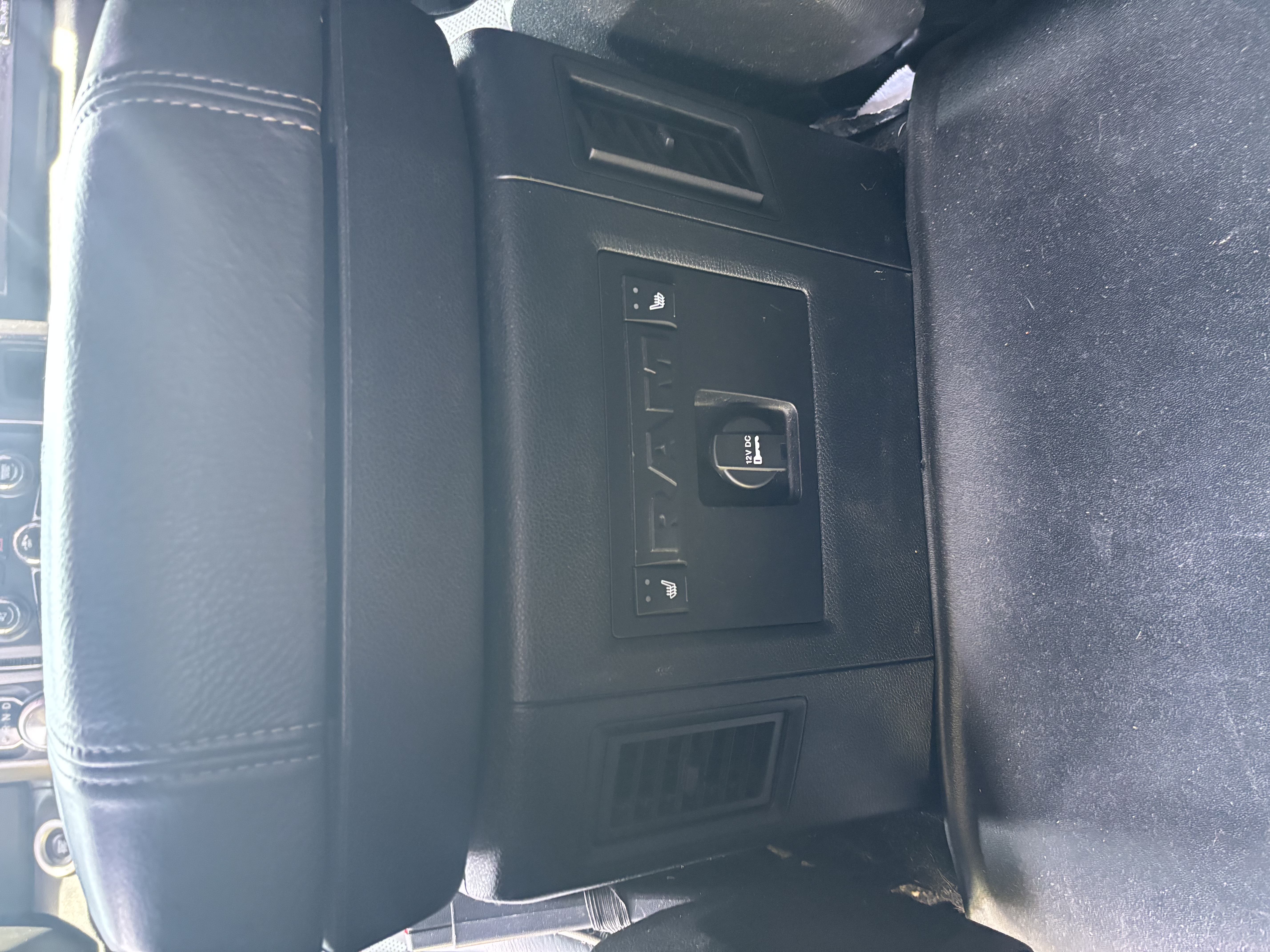 Used 2016 RAM 1500 Limited AWD/4WD image 15
