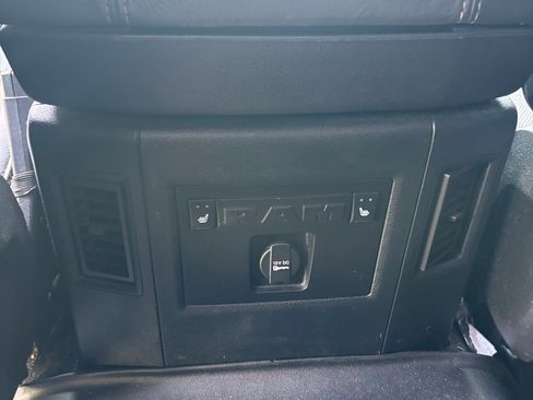 Used 2016 RAM 1500 Limited AWD/4WD image 15