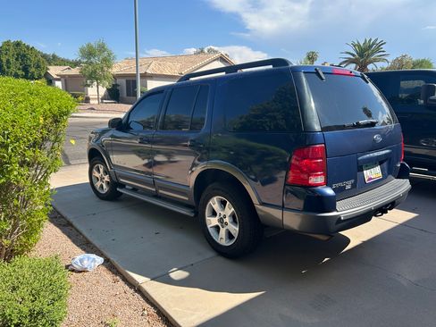 Used 2005 Ford Explorer Sport XLT image 10